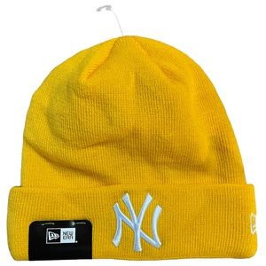 NWT New Era MLB New York Yankees Knit beanie.